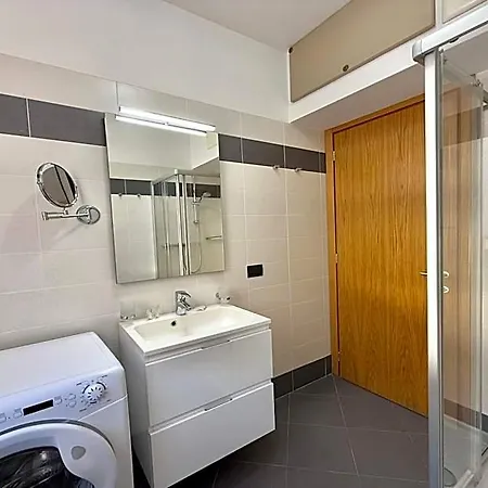 Degli Oleandri 1a Apartment